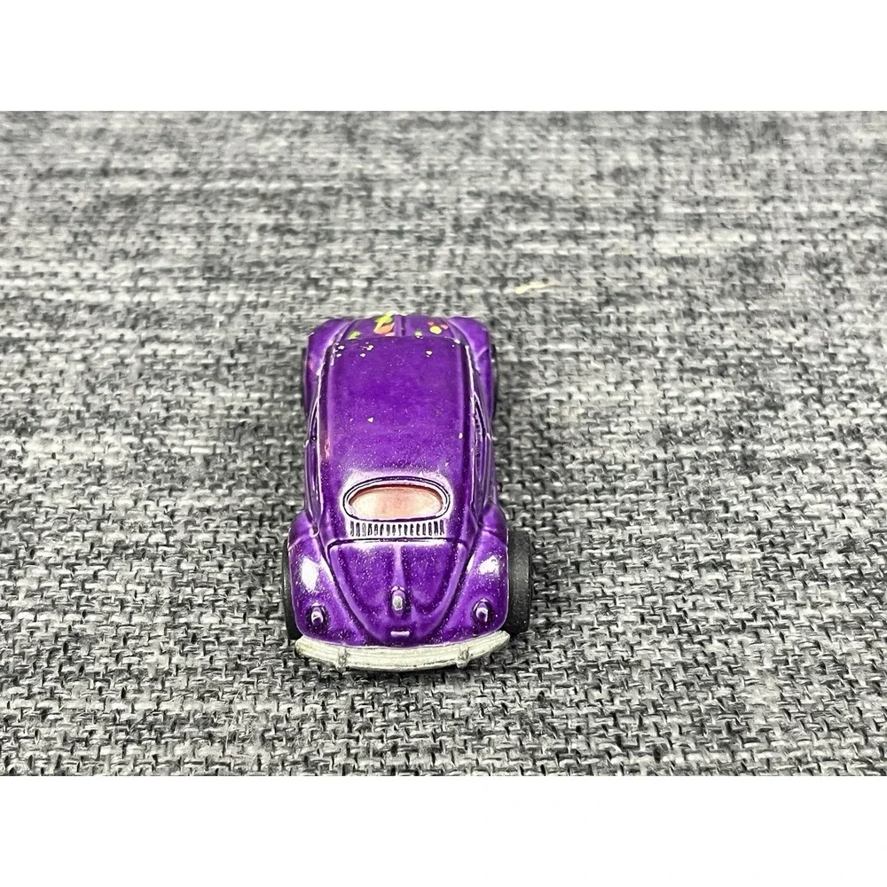 Hot Wheels Volkswagen VW Bug Beetle Vintage 1988 Purple Retro Design Diecast Car